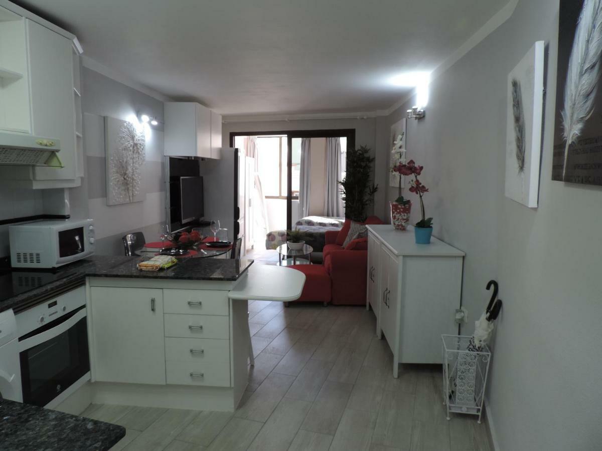 Piso Puerto Naos A 1 Minuto De La Playa Apartment Puerto De Naos Екстериор снимка
